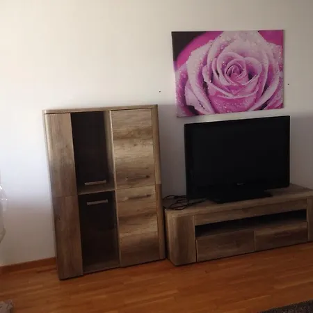3 Living Comfort Sg Apartment *